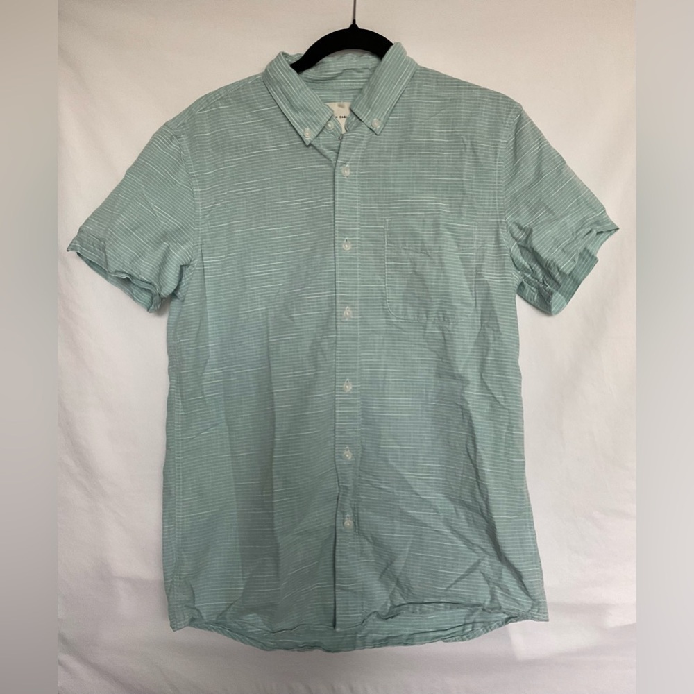 American Eagle Outfitters Green Lightweight Casual Shirt